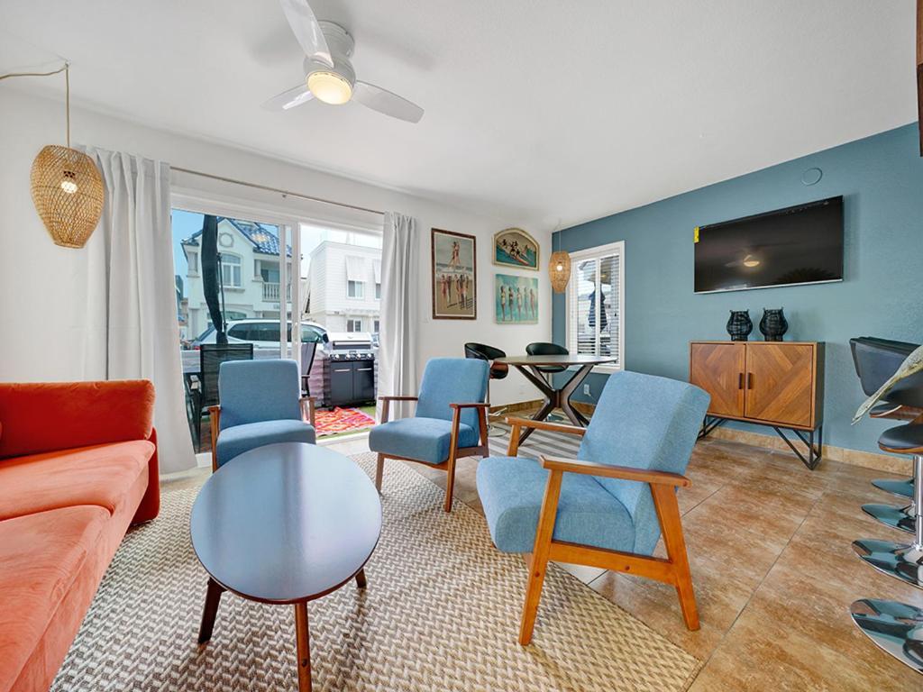 3 Bedrooms Ньюпорт-Бич Экстерьер фото