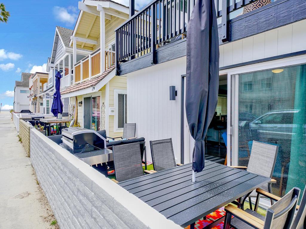 3 Bedrooms Ньюпорт-Бич Экстерьер фото